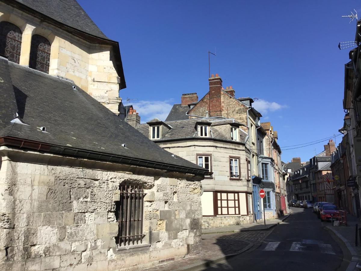 Appartement Medicis Avec Garage Honfleur Exterior photo